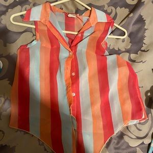 Small shirt/crop top
